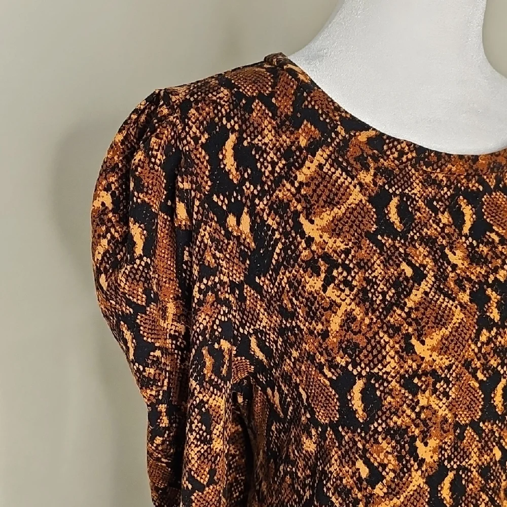 Ann Taylor Factory Snake Print Brown, Black Long Sleeve Knit Top Sz M - Picture 4 of 8